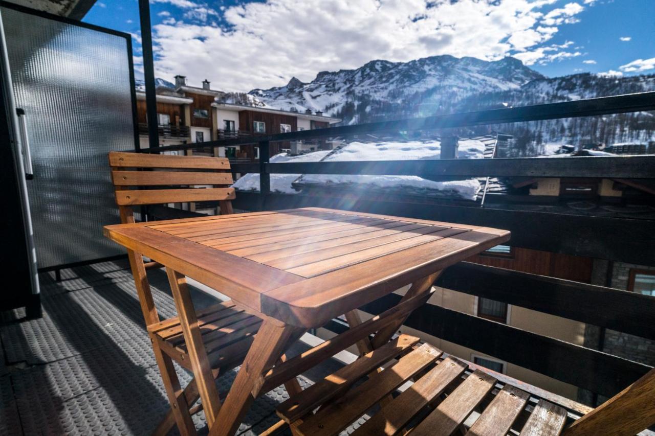 Stay In Cervinia Deluxe Apartment Breuil-Cervinia Bagian luar foto