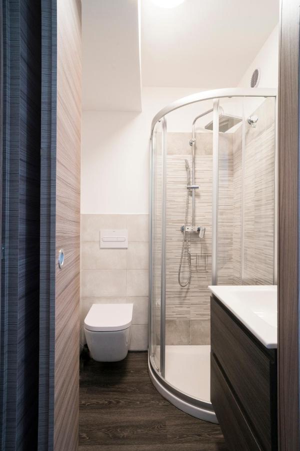 Stay In Cervinia Deluxe Apartment Breuil-Cervinia Bagian luar foto