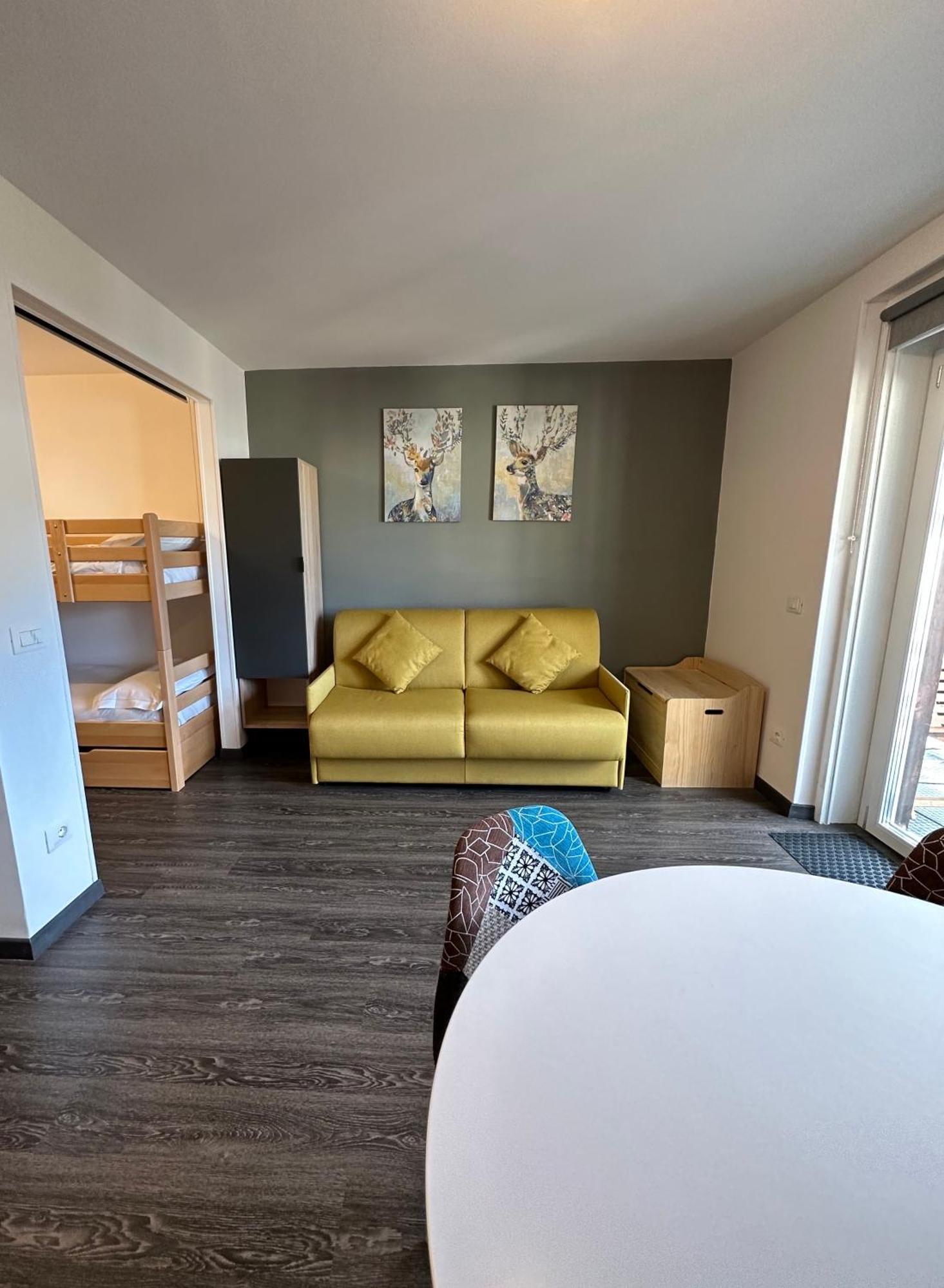Stay In Cervinia Deluxe Apartment Breuil-Cervinia Bagian luar foto