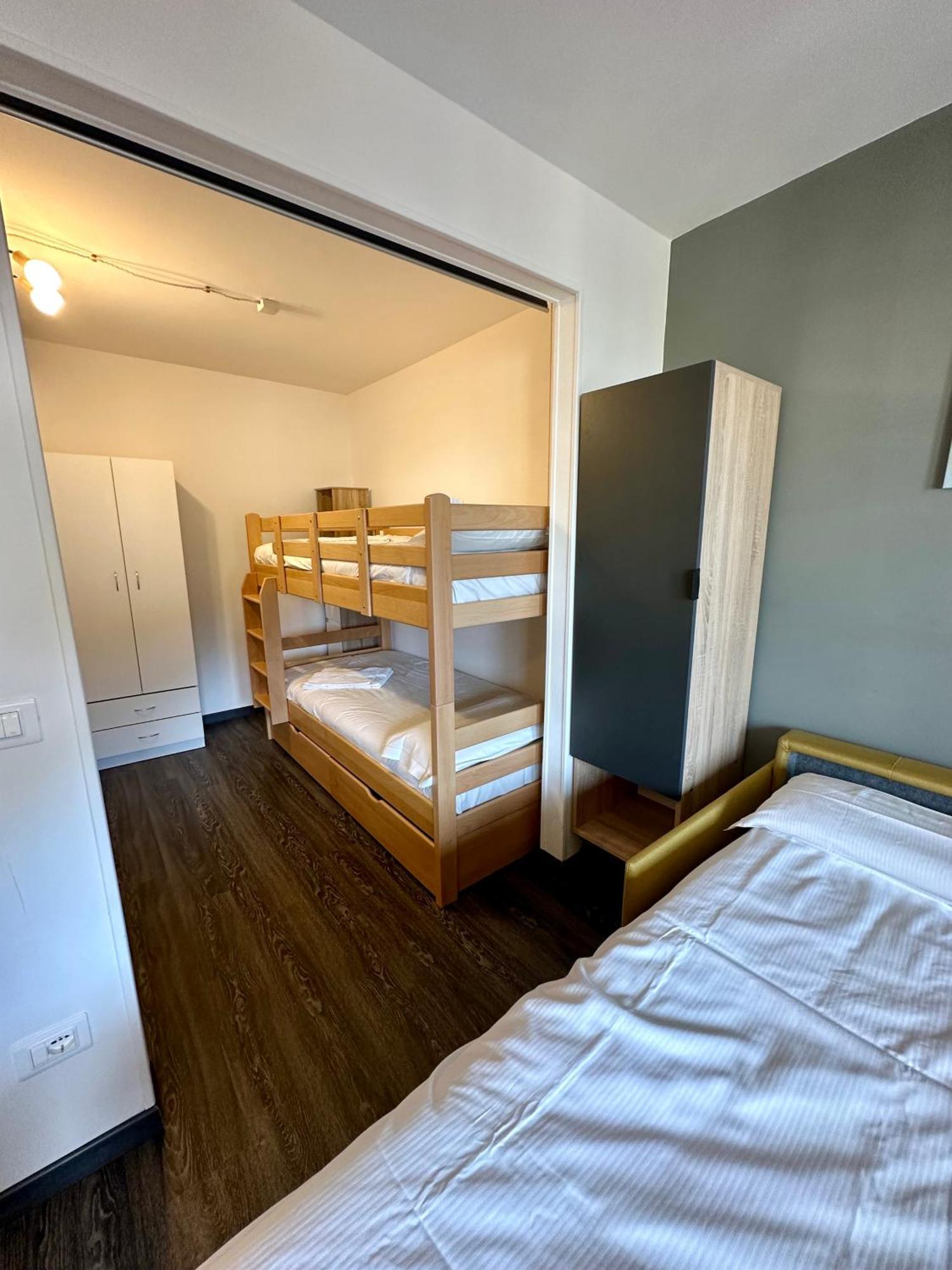 Stay In Cervinia Deluxe Apartment Breuil-Cervinia Bagian luar foto